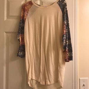 Lularoe Randy Baseball Tee - size large